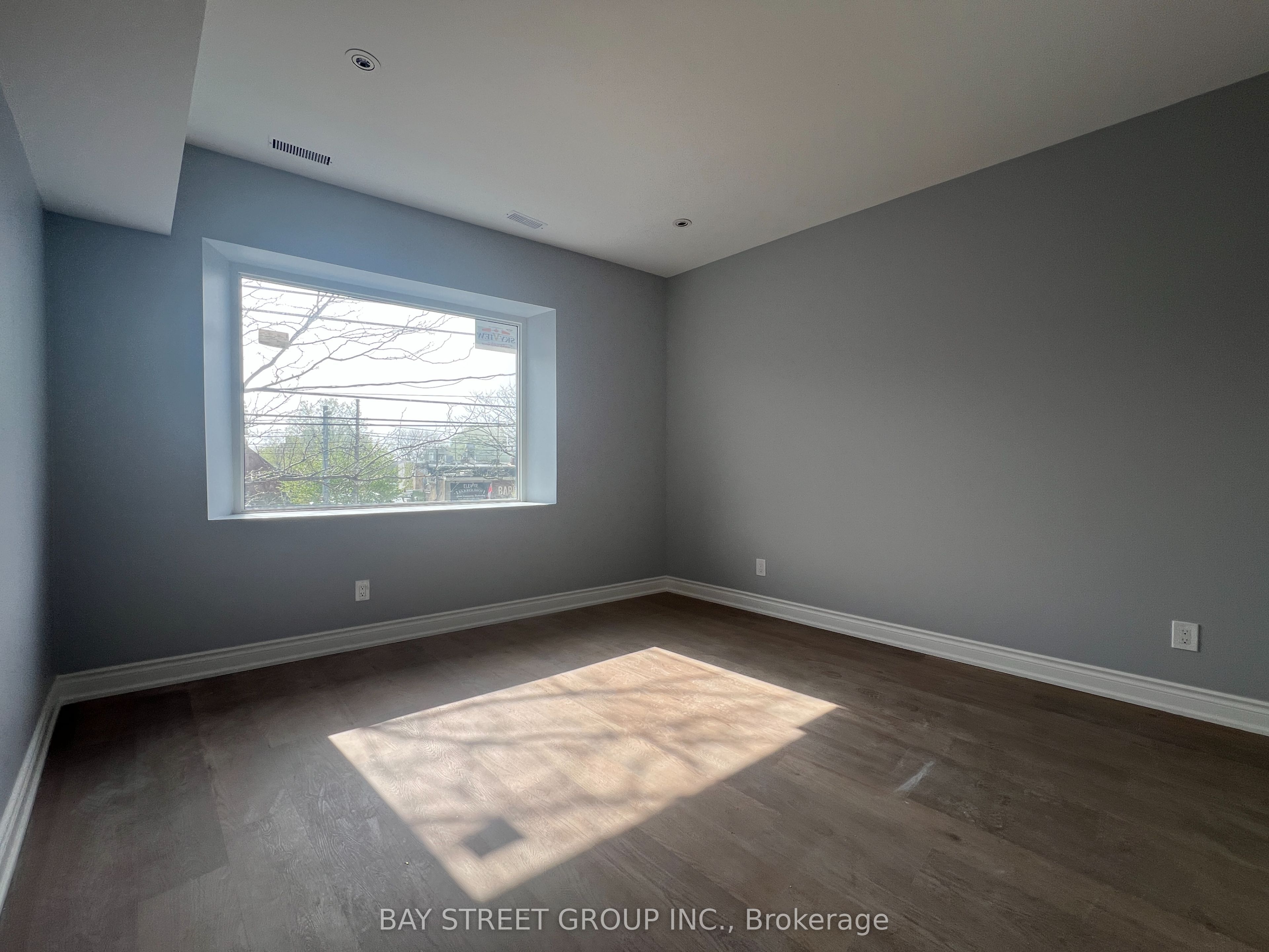 2386 Lake Shore Boulevard W, #201