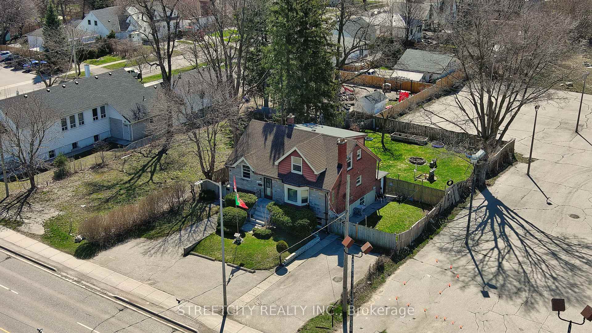 1843 Dundas Street, London East, ON N5W 3E6 ; MLS ID: X12173566