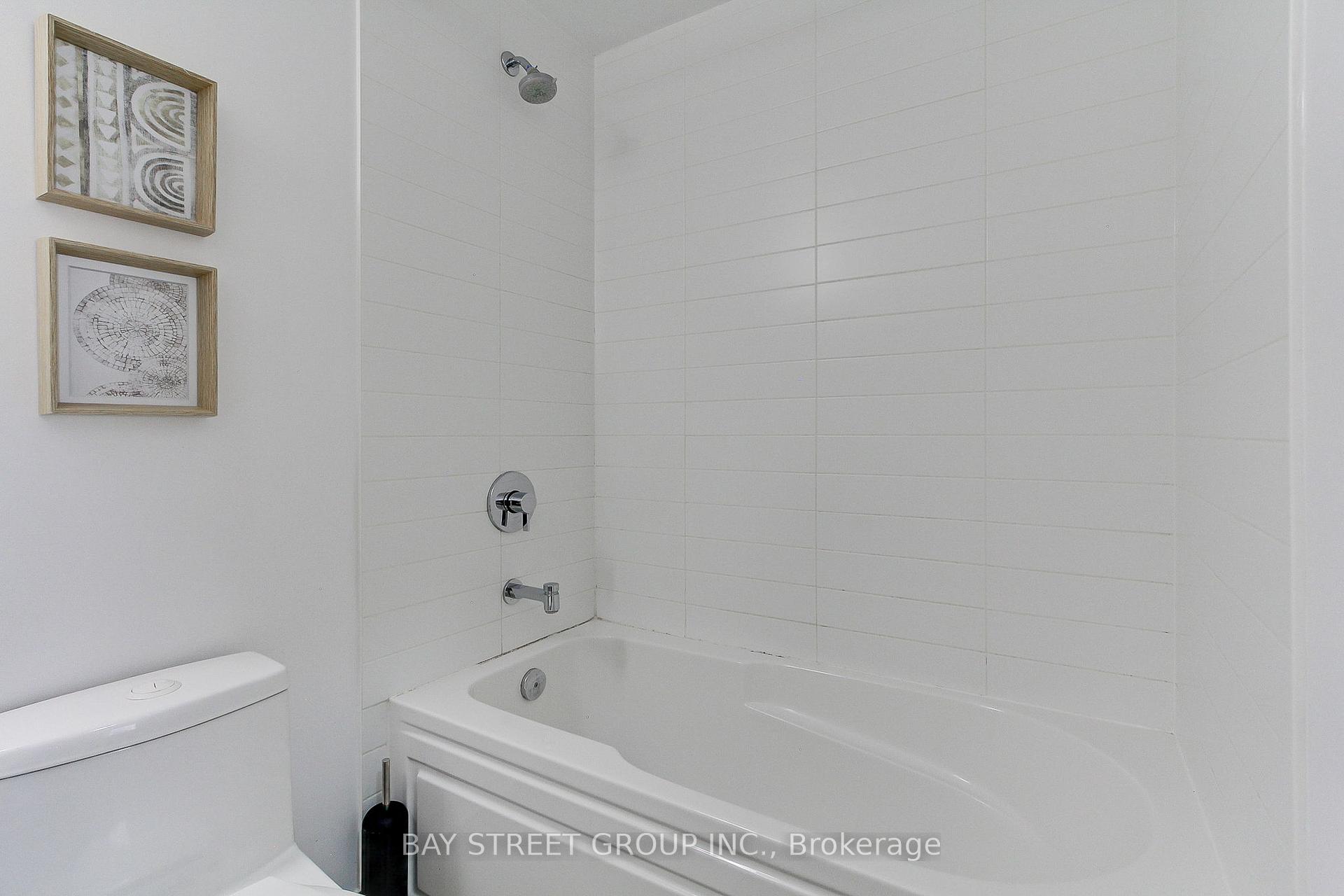 2 Bedrooms Condo at 199 Richmond, Toronto For sale