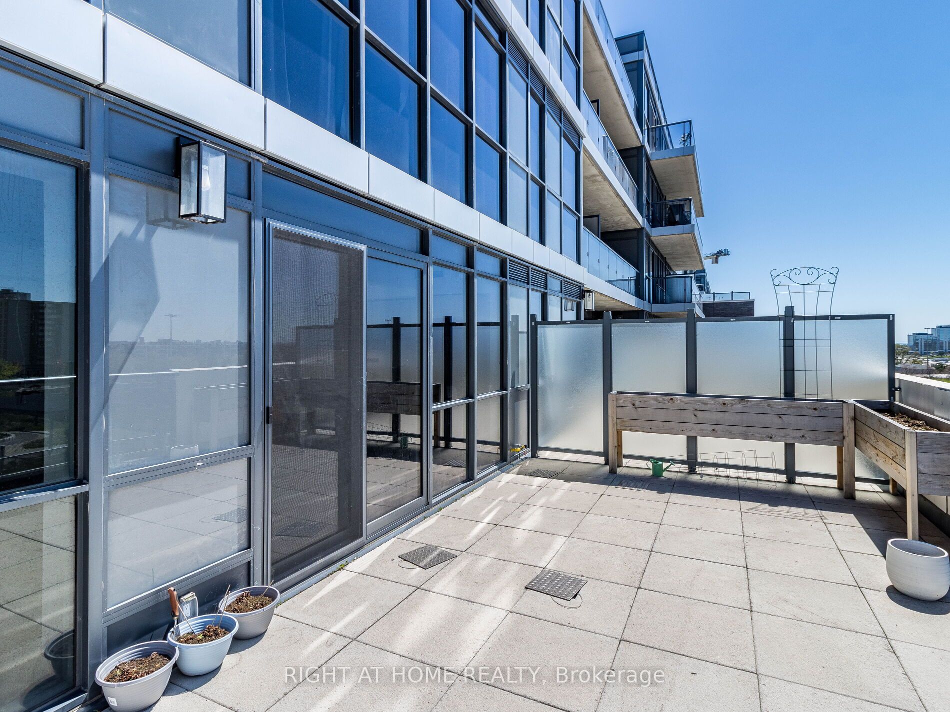 26 Gibbs Road, #732