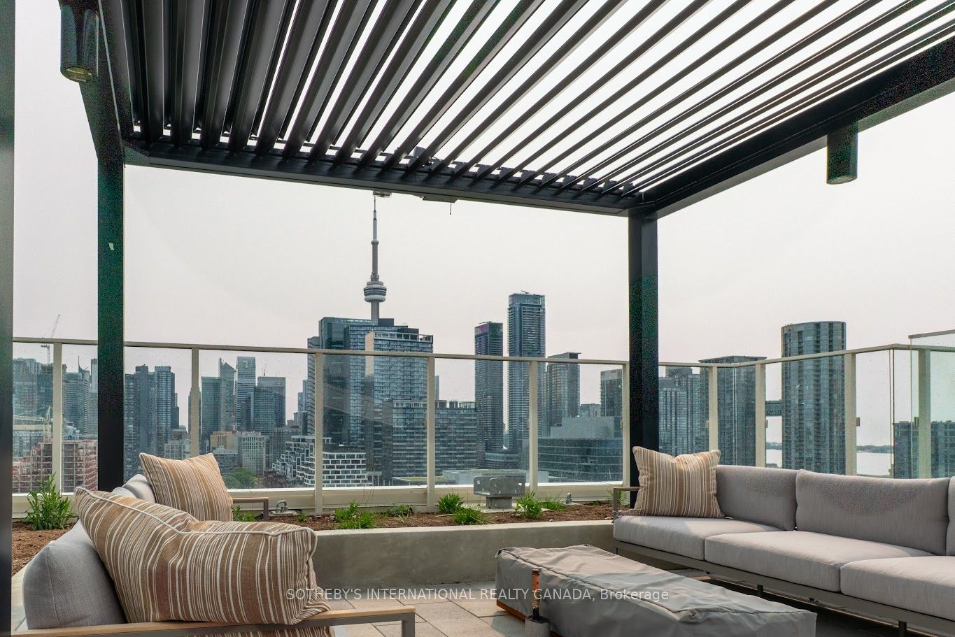 88 Bathurst Street, #622