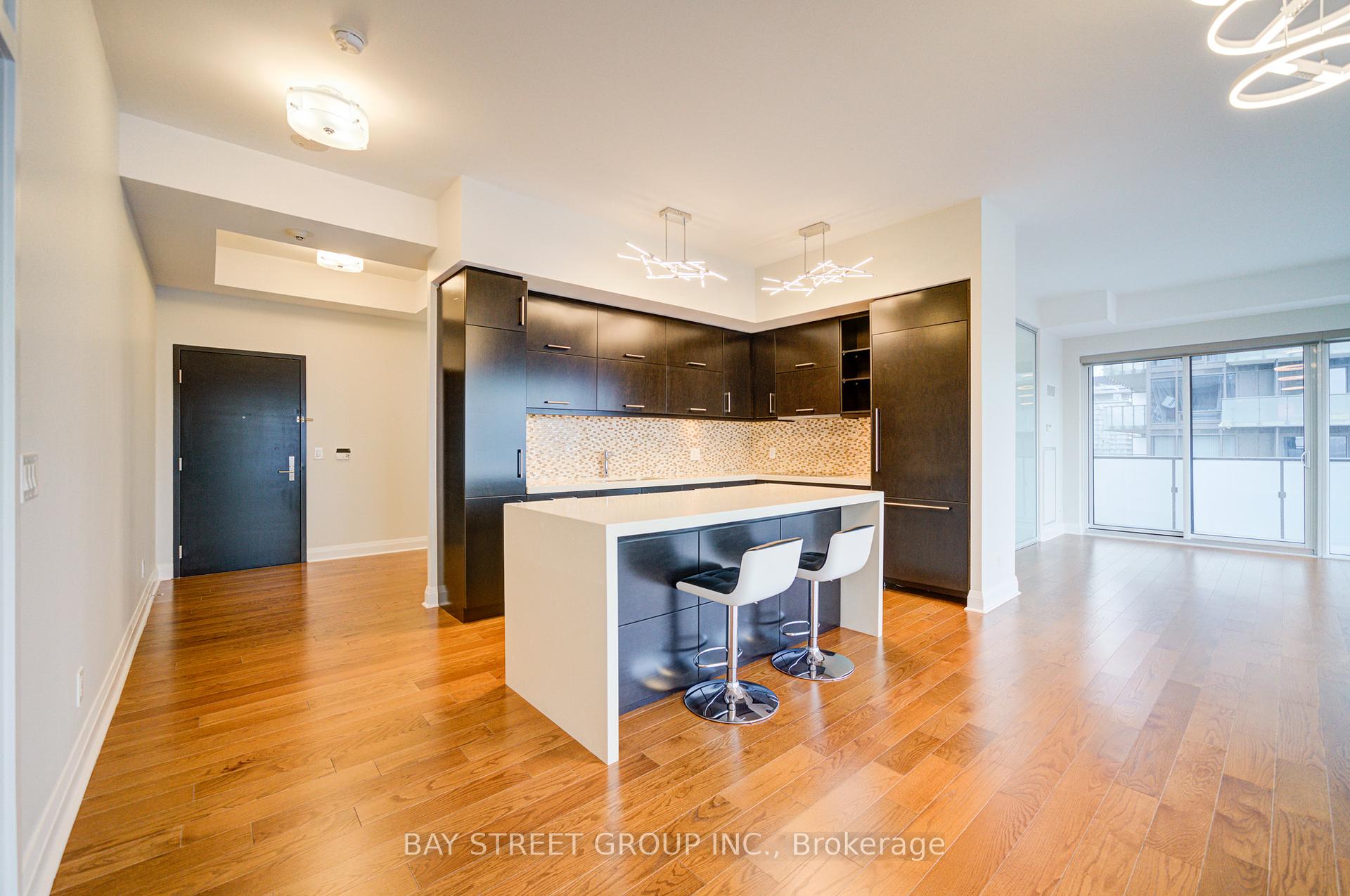 3 Bedrooms Condo at 65 St. Mary, Toronto For sale