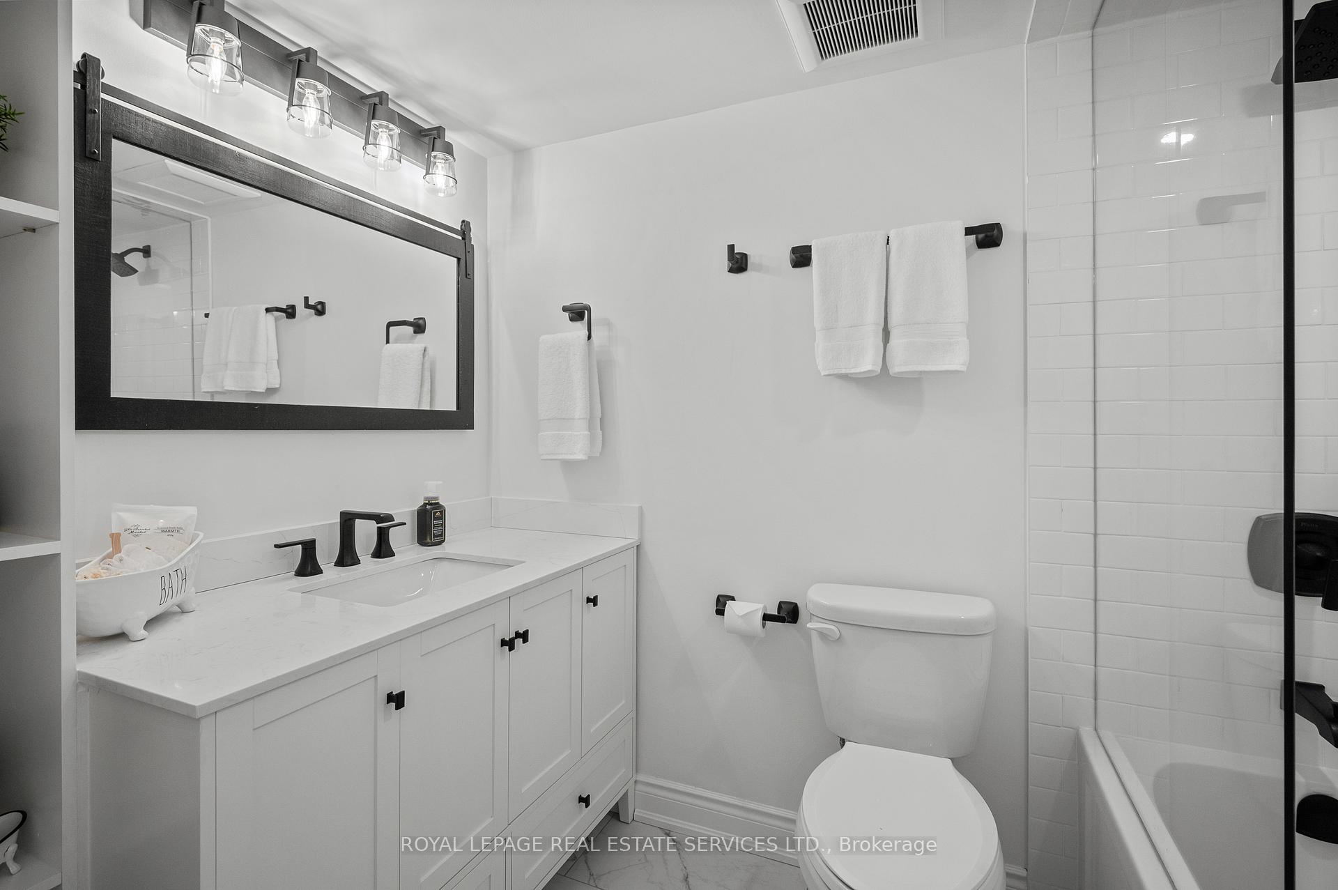 2 Bedrooms Condo at 2185 Marine,  Oakville For sale