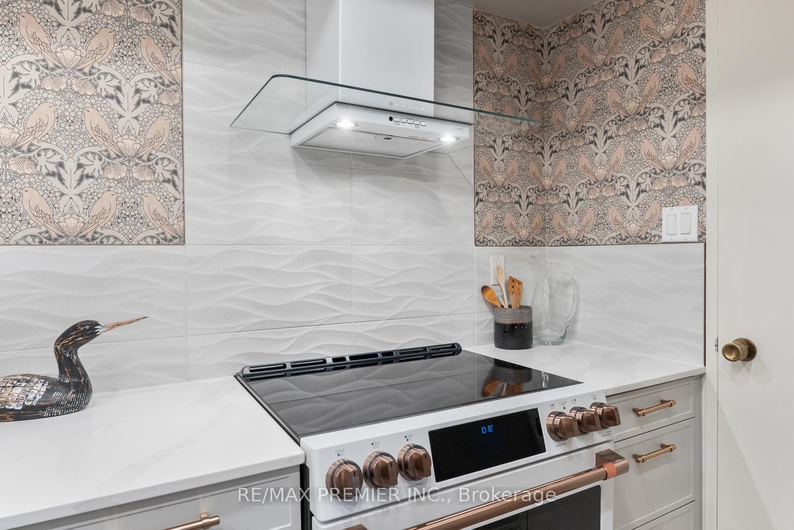 2045 Lake Shore Boulevard W, #2103