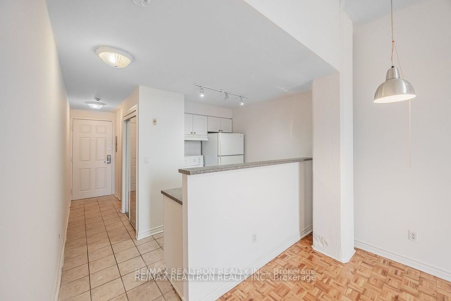 1401 Dupont Street, #225