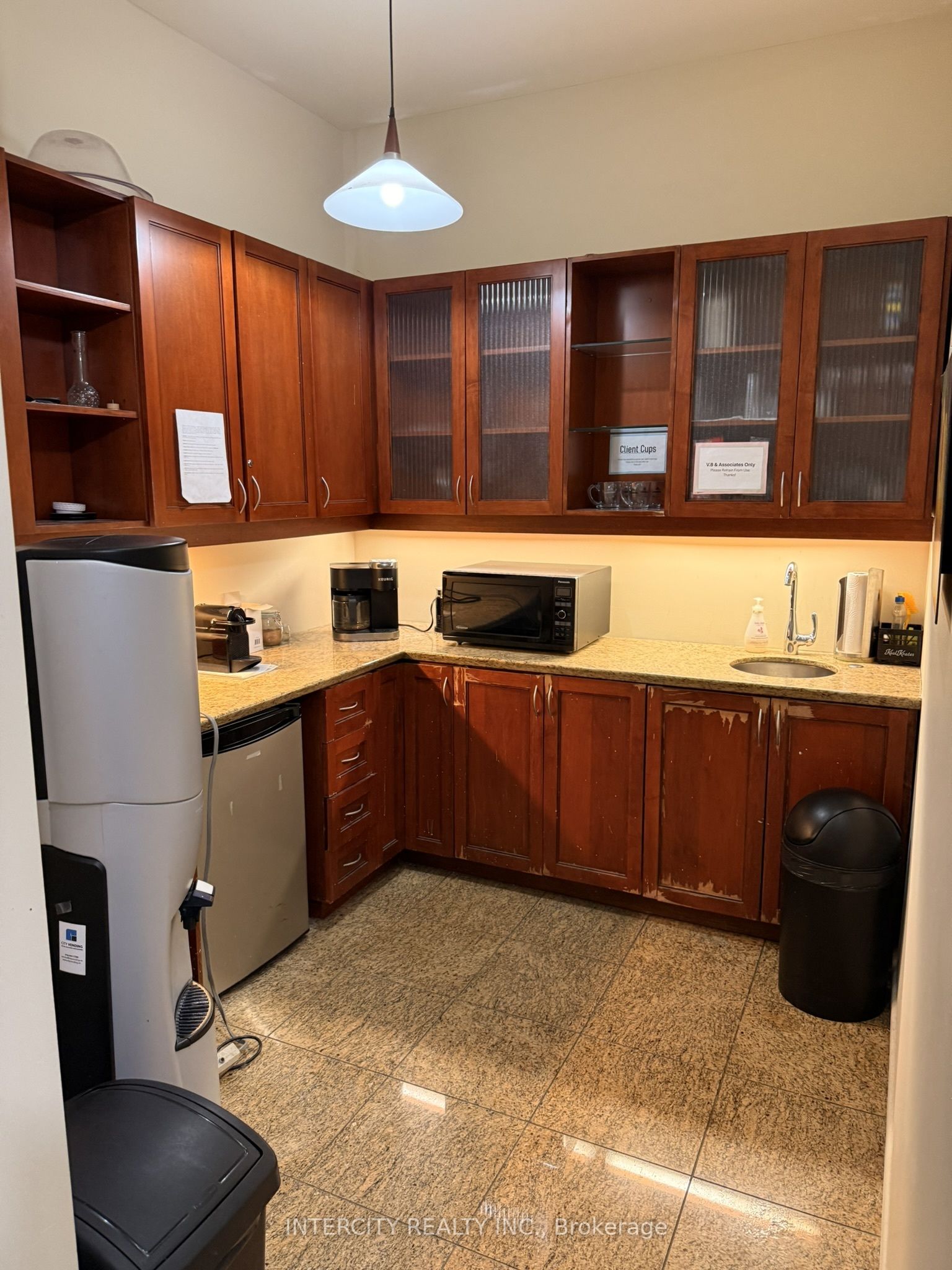 4646 Dufferin Street, #6
