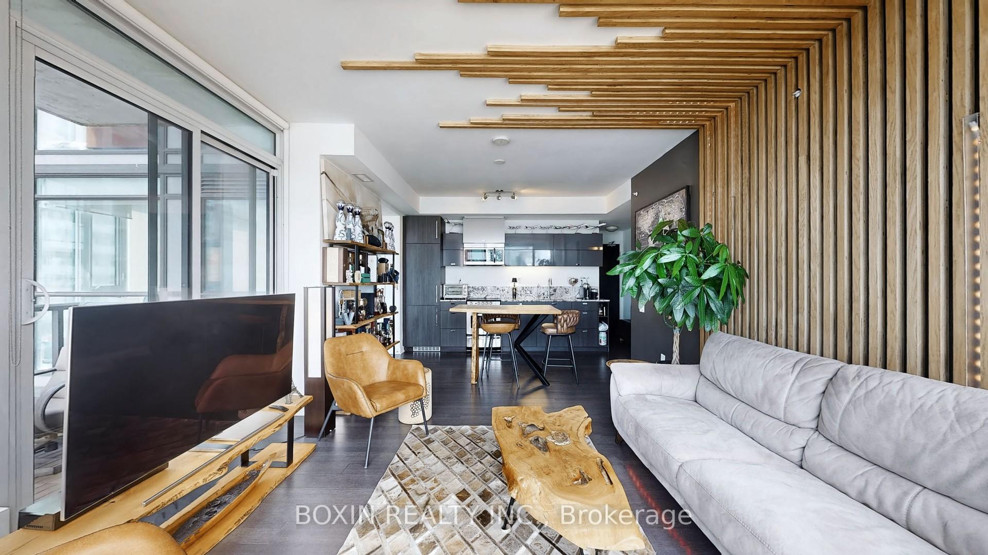 2 Bedrooms Condo at 290 Adelaide,  Toronto For sale