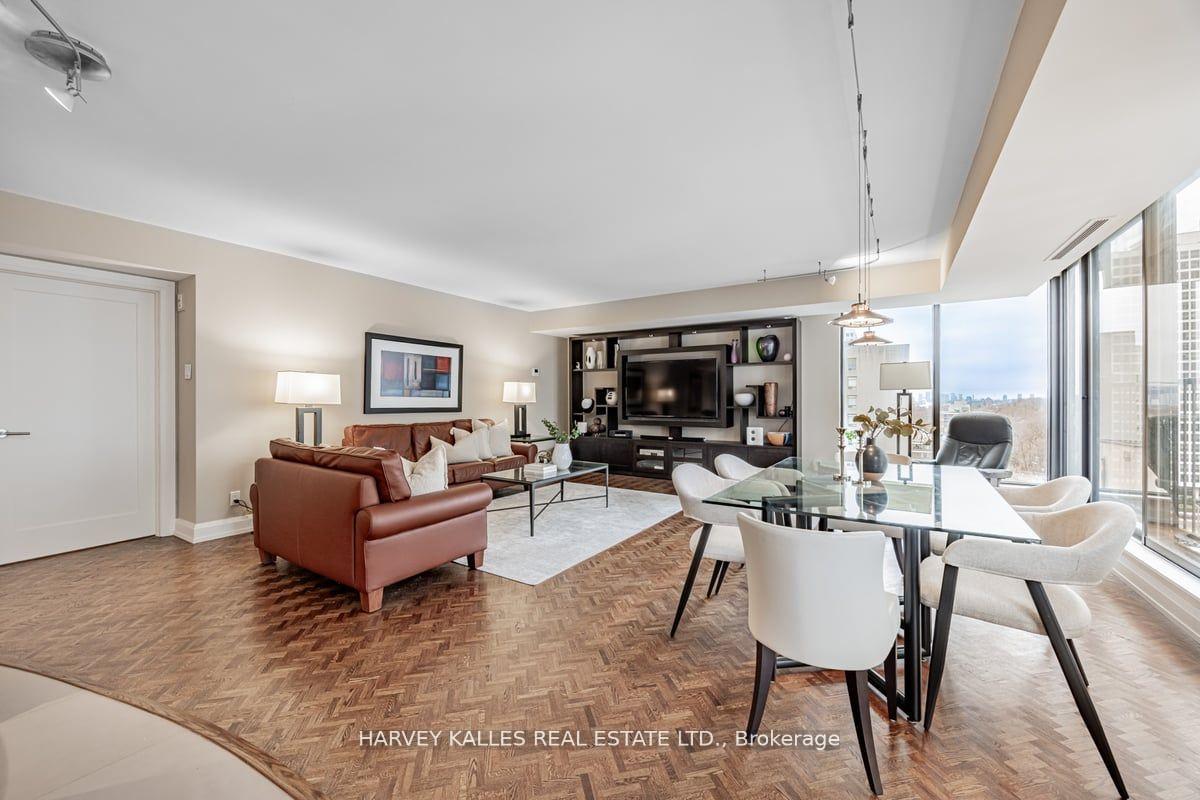 3 Bedrooms Condo at 447 Walmer, Toronto For sale