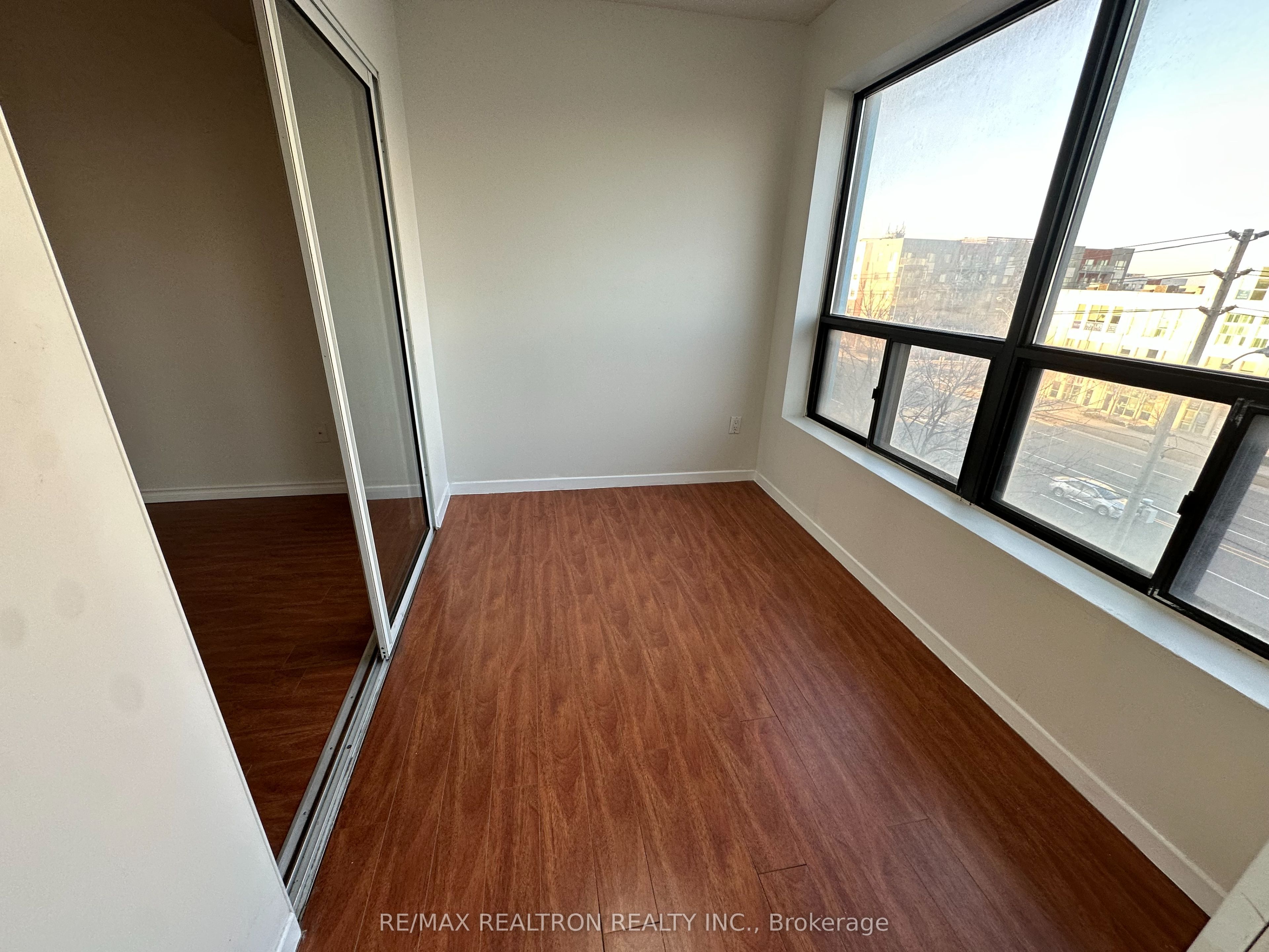 39 Kimbercroft Court, #513