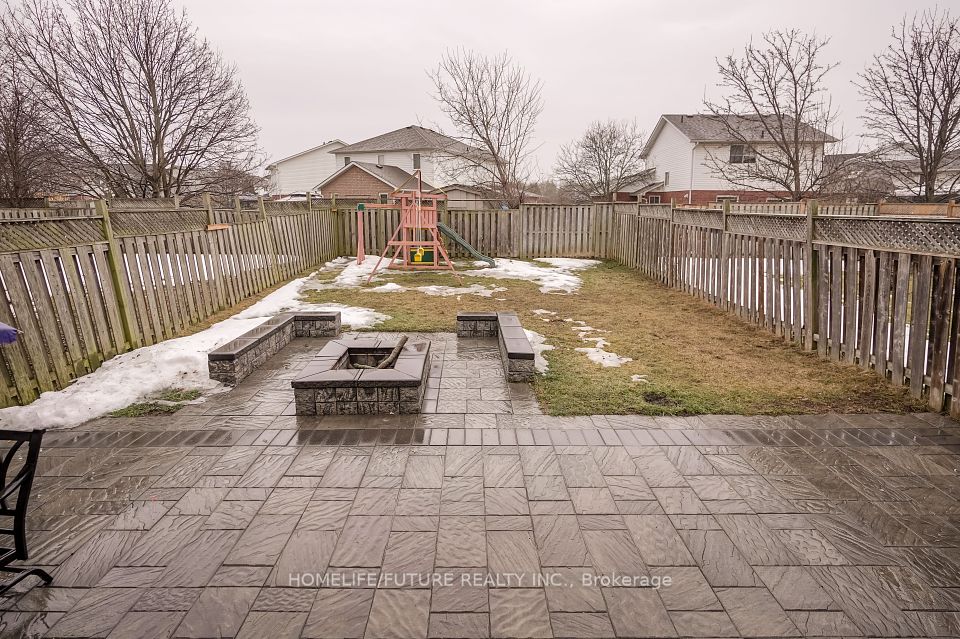 https://trreb-image.ampre.ca/Qhi_9tXDtToGIJlXCliUZiXB6PEUMQJ0mgaUGfEiHiQ/rs:fit:960:960/wm:.5:so:0:50:.4/wmsh:10/wmt:PHNwYW4gZm9yZWdyb3VuZD0nd2hpdGUnIGZvbnQ9JzY4Jz5IT01FTElGRS9GVVRVUkUgUkVBTFRZIElOQy4sIEJyb2tlcmFnZTwvc3Bhbj4/L3RycmViL2xpc3RpbmdzLzQwLzc5LzIyLzU1L3AvYzJhZTdkZTctZjU4Yy00YTRhLThmOTMtZGRkNjIzNDRiNGNkLmpwZw.jpg