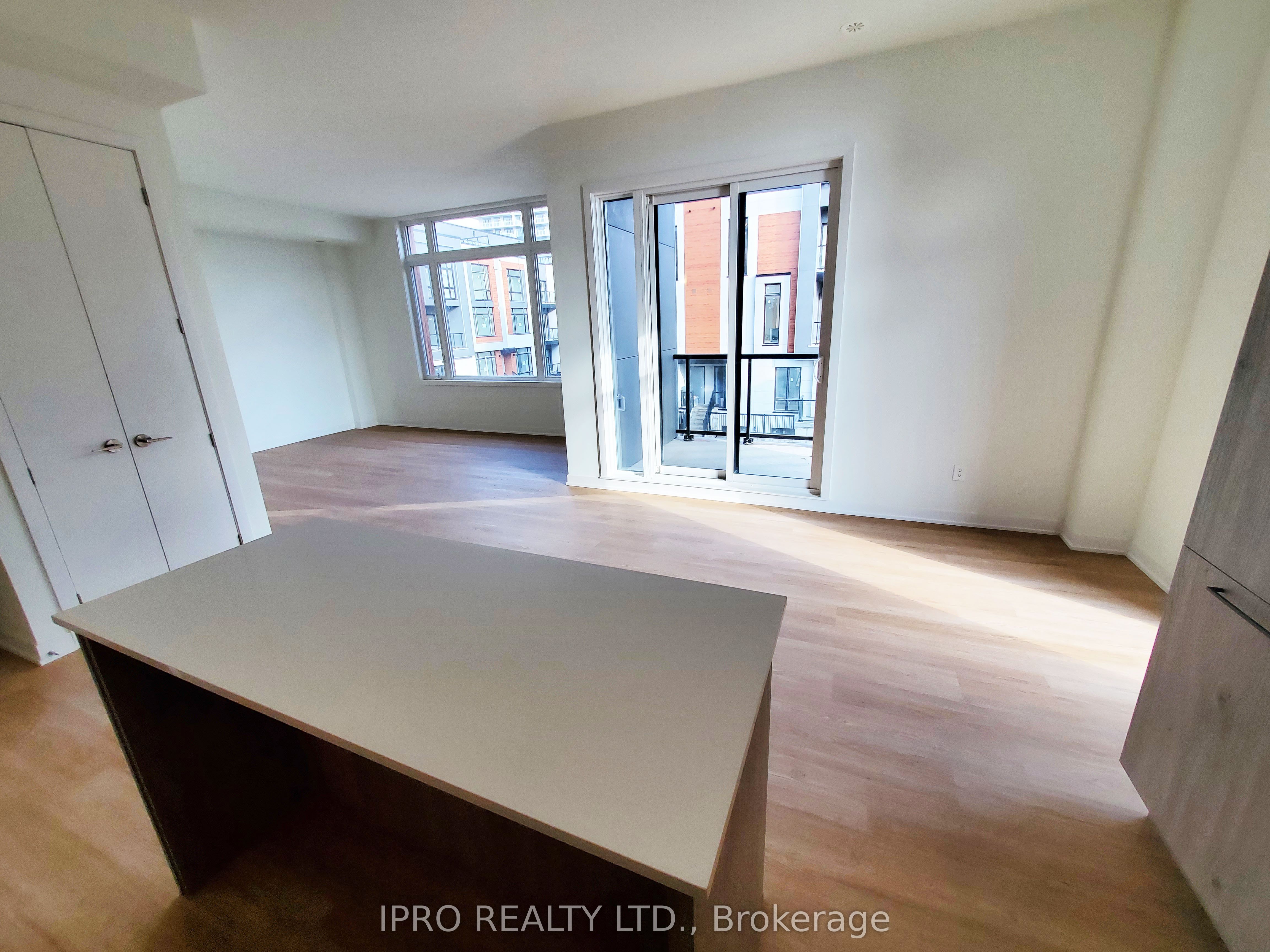 15 David Eyer Road, #1411