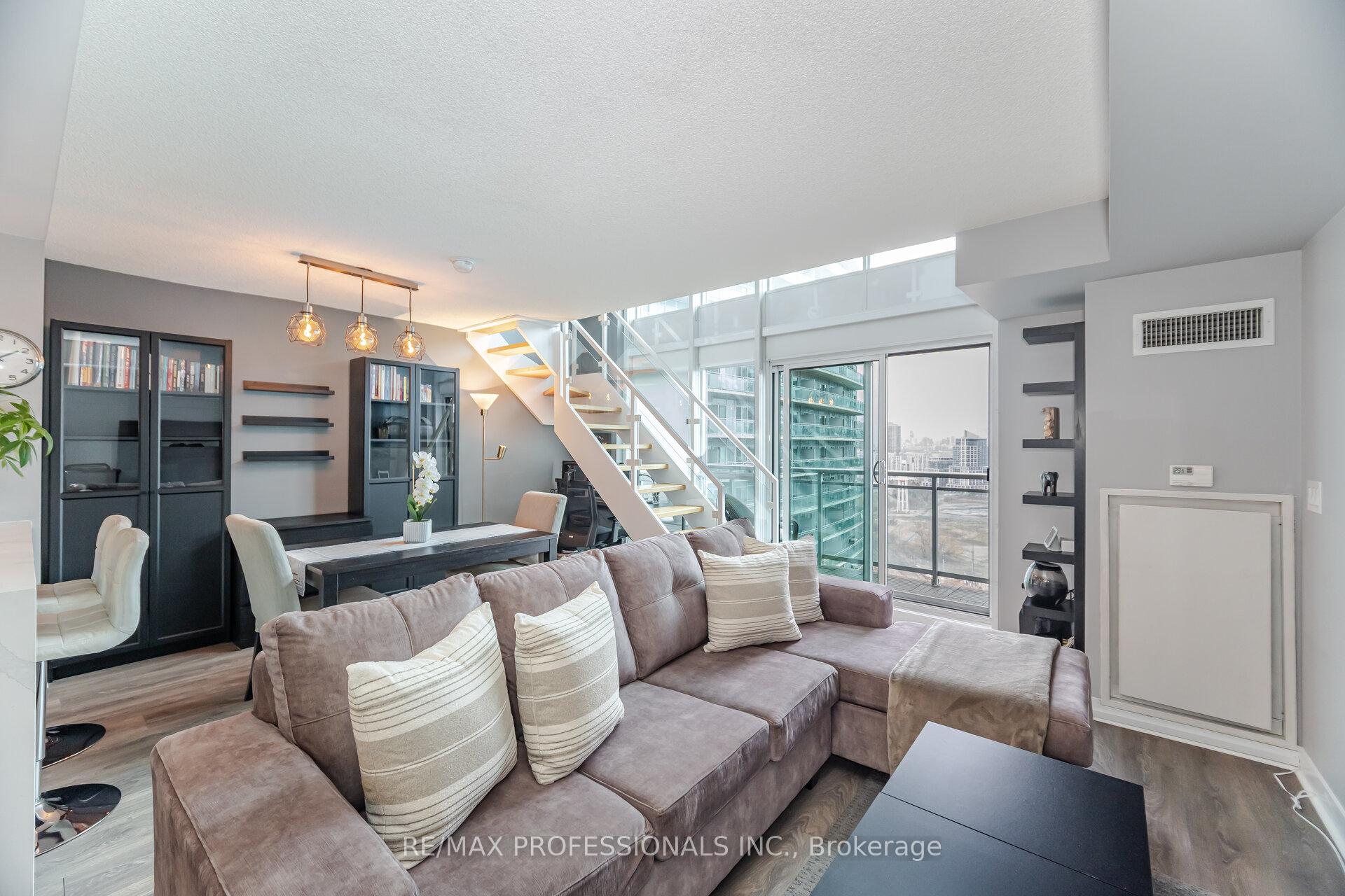 2 Bedrooms Condo at 155 Legion, Toronto For sale