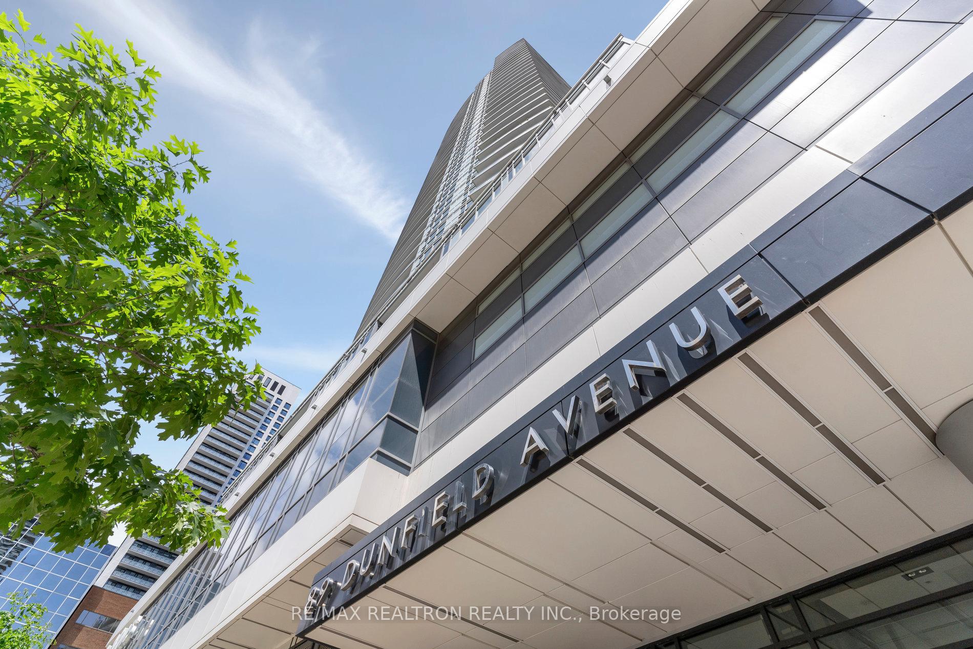 2 Bedrooms Condo at 89 Dunfield, Toronto For sale