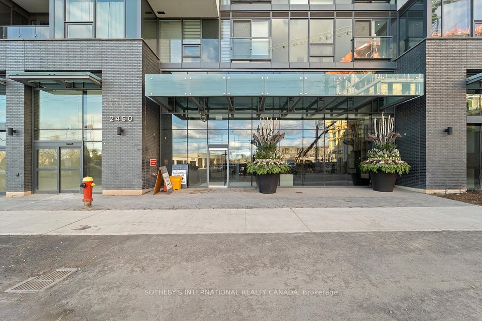 2460 Old Bronte