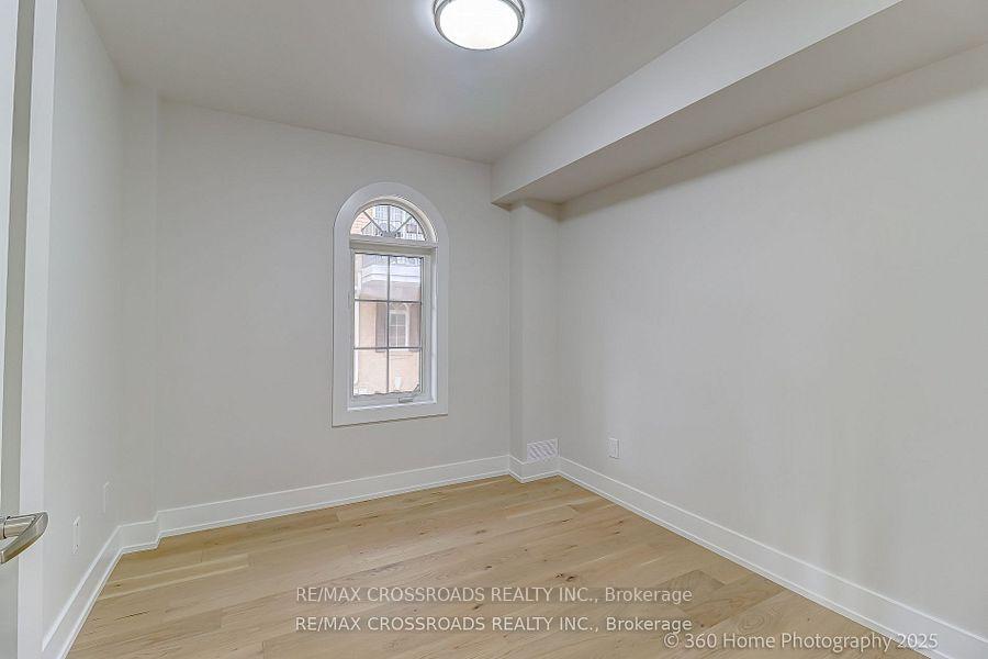 3 Bedrooms Condo at 70 Sidney Belsey, Toronto For sale
