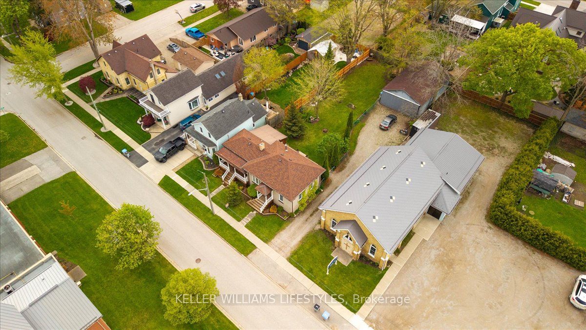 22 PRINCE Street, Lambton Shores, ON N0N 1J0