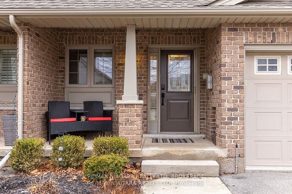 #9 - 7 Gibson Place, St. Catharines, ON L2R 0A3
