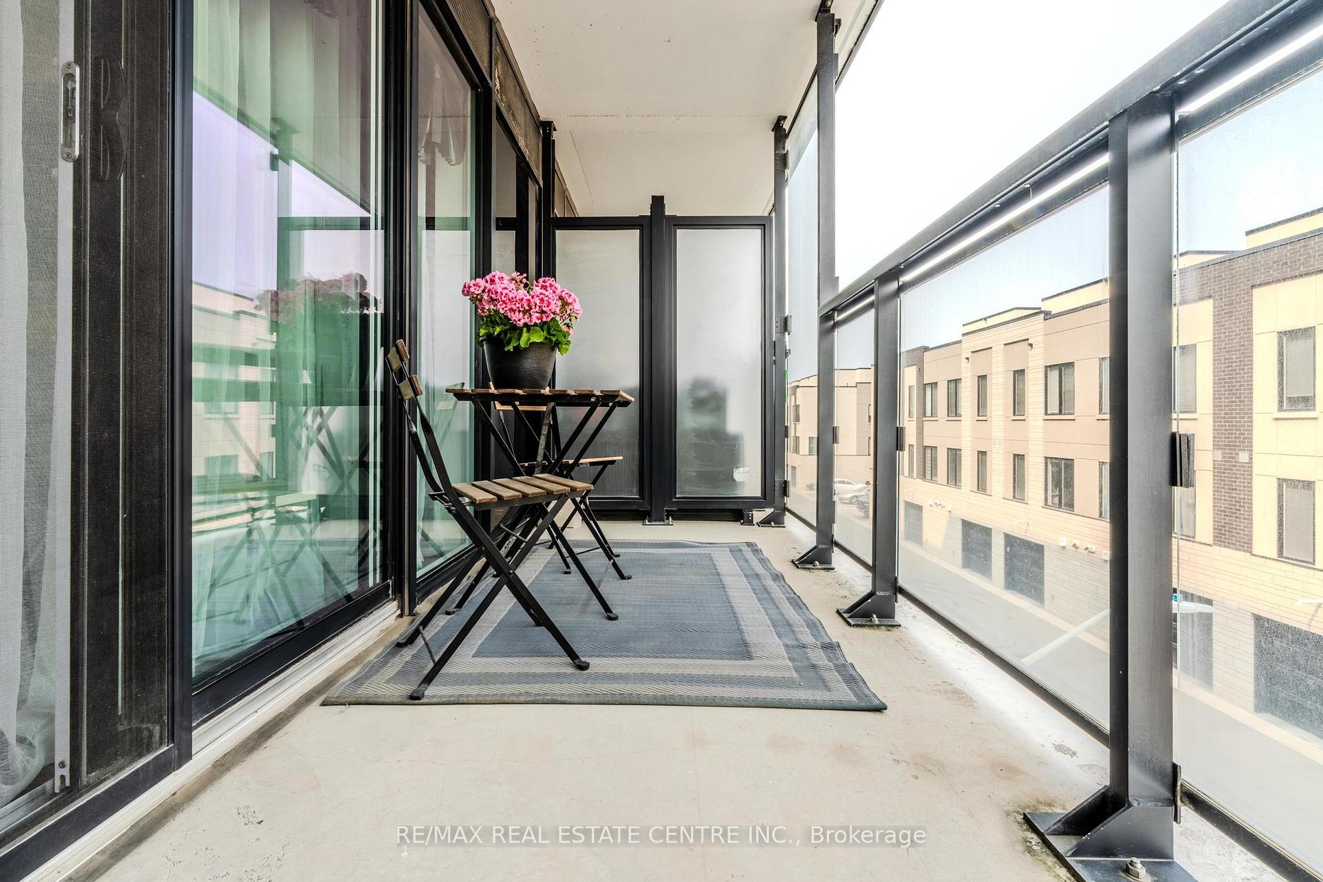1 Bedroom Condo at 1119 Cooke, Burlington For sale