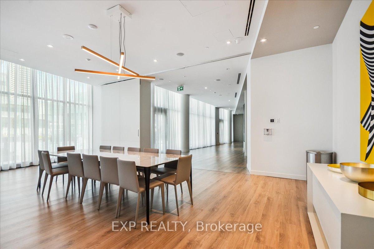1 Bedroom Condo at 3883 Quartz, Mississauga For sale