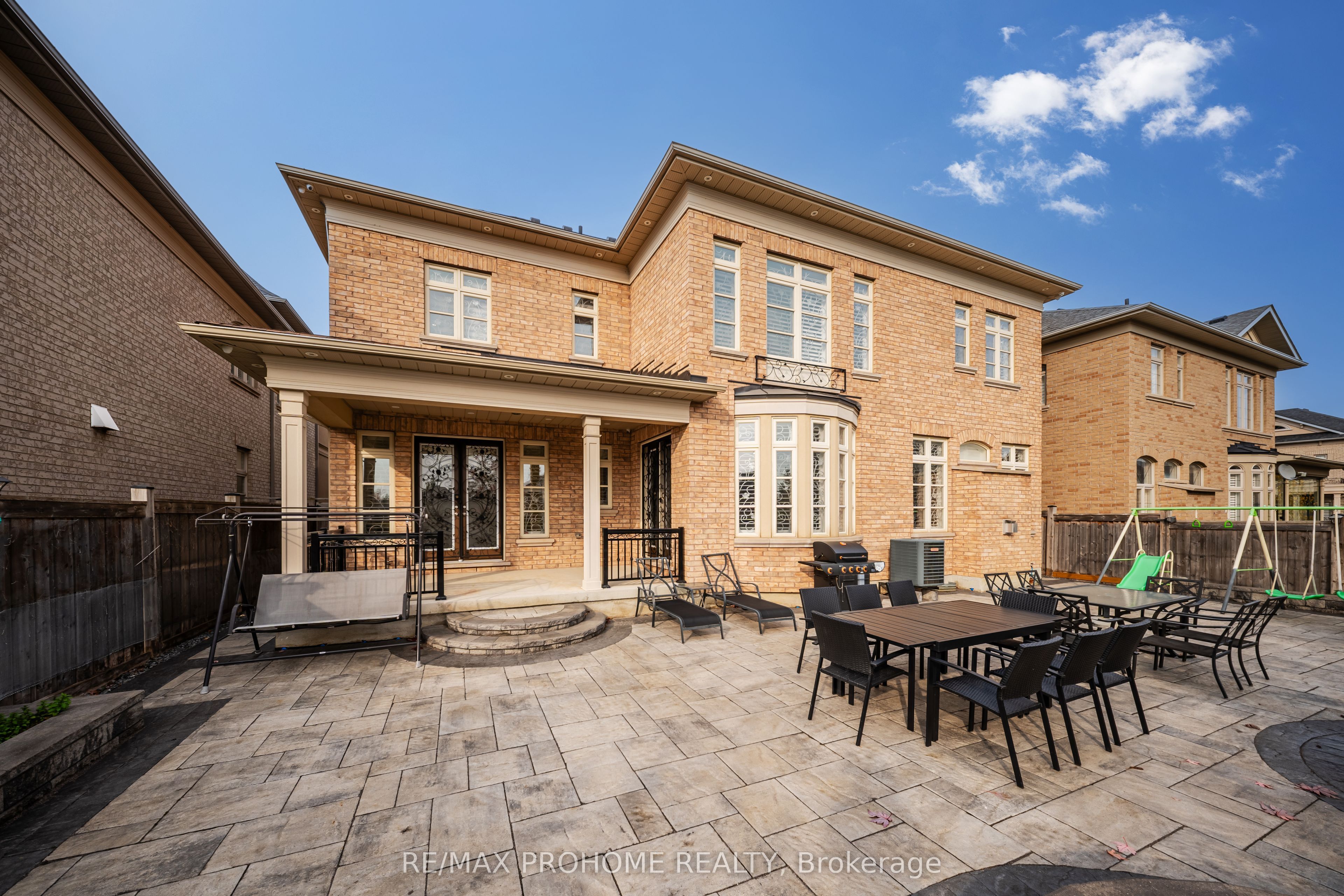 48 Silver Sterling Crescent
