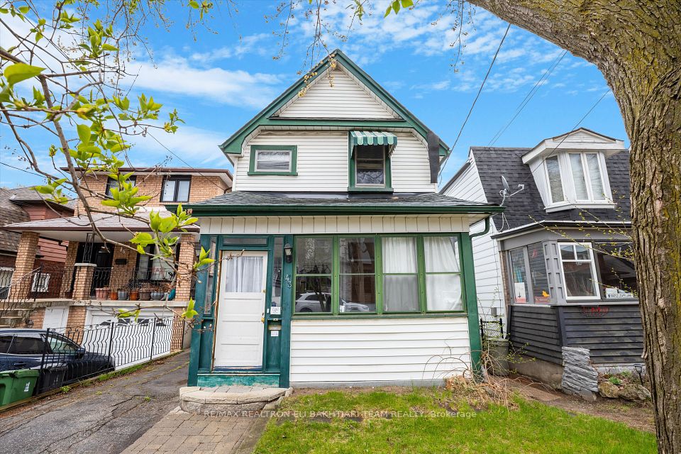 43 King Edward Avenue, Toronto, ON M4C 5J5