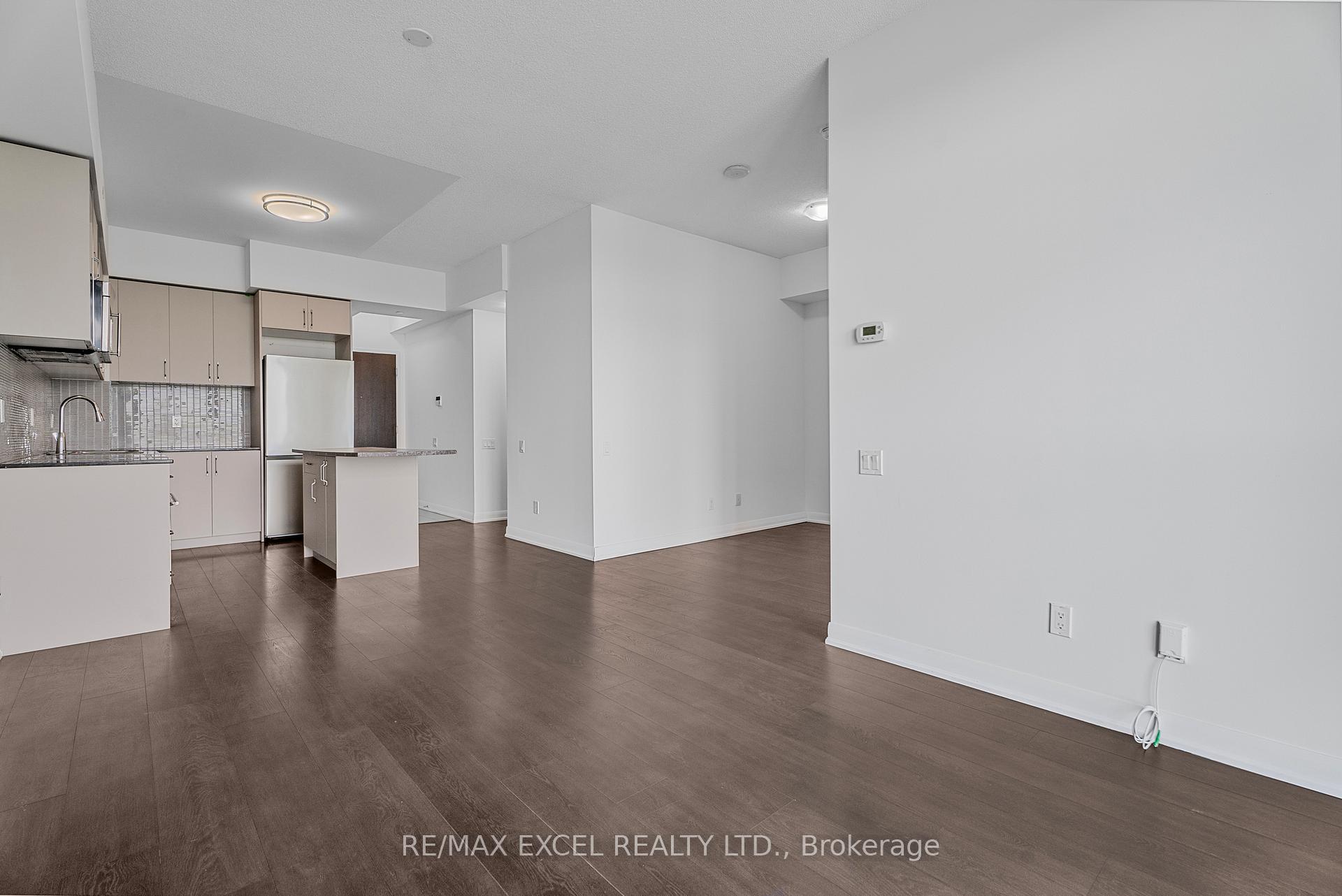 2 Bedrooms Condo at 5162 Yonge, Toronto For sale