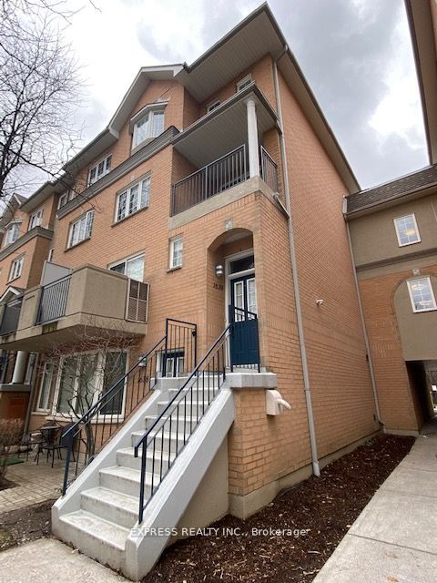 28 Sommerset Way