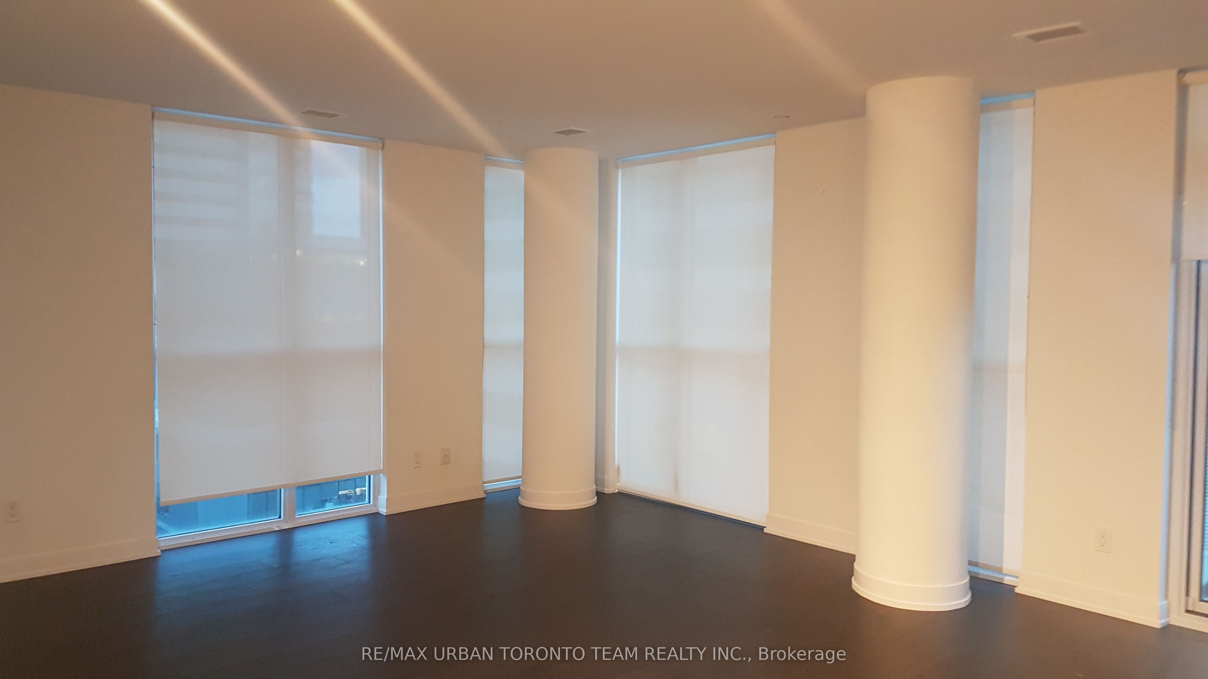 87 Peter Street, #917