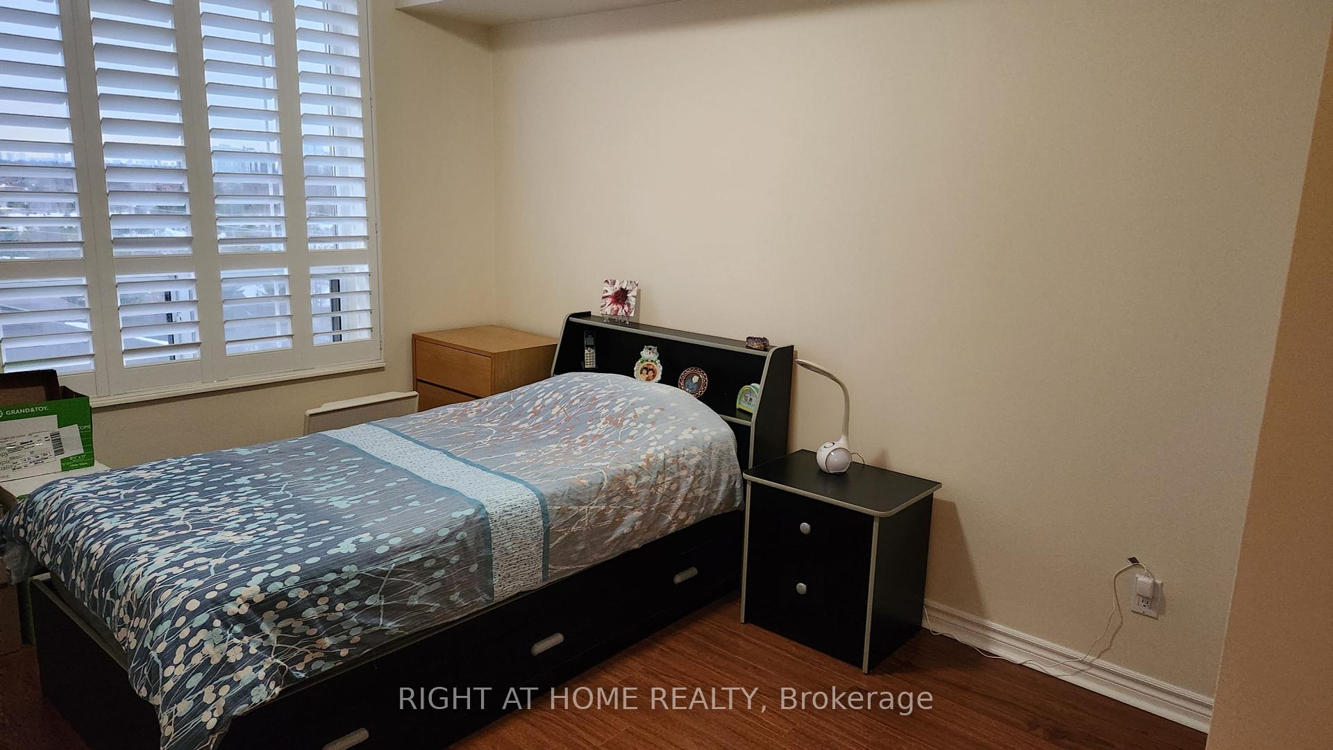 2 Bedrooms Condo at 1883 McNicoll, Toronto For sale