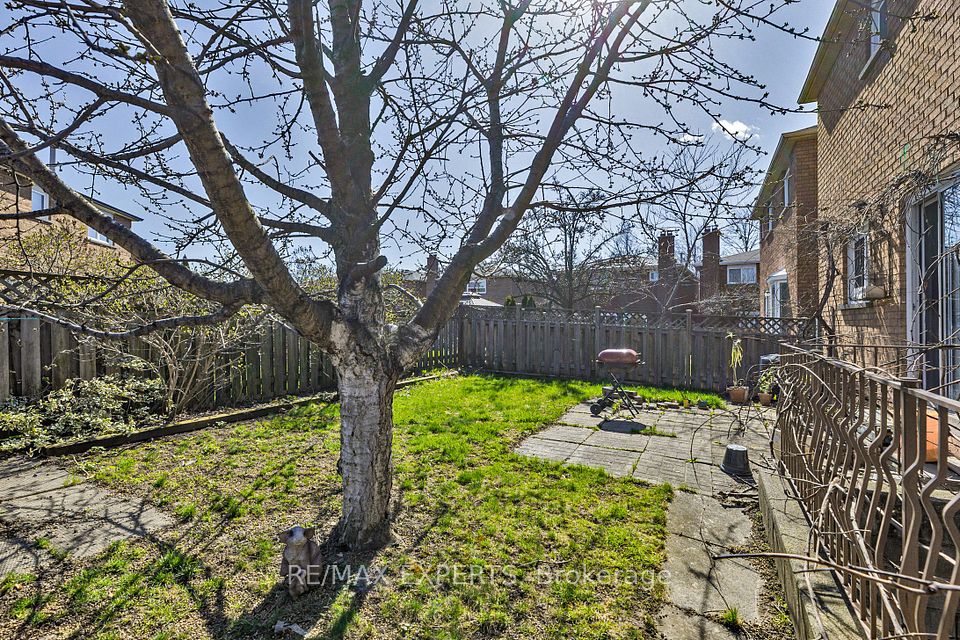 245 Brownridge Drive S