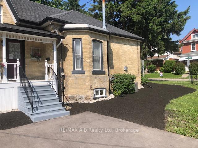 246 Wellington Street, Stratford, ON N5A 2L6
