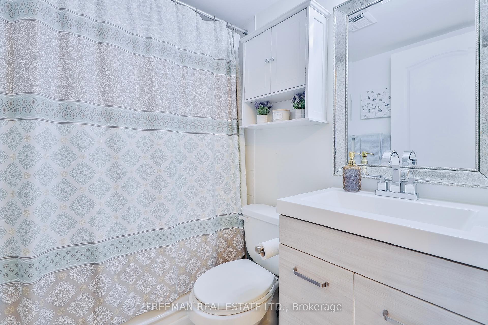 1 Bedroom Condo at 3 Rean Dr, Toronto For sale