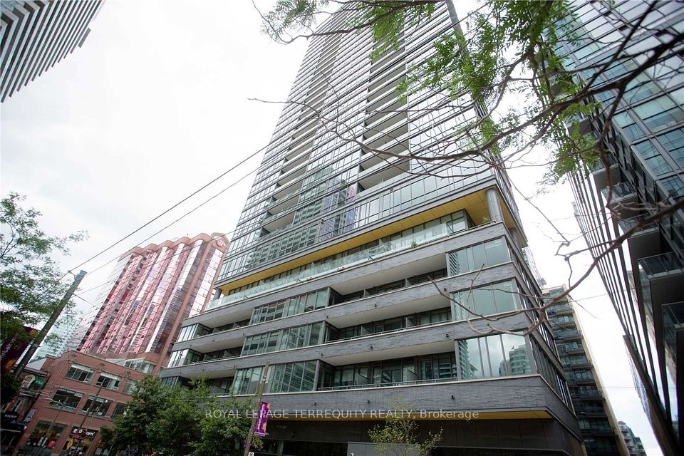 8 Charlotte Street