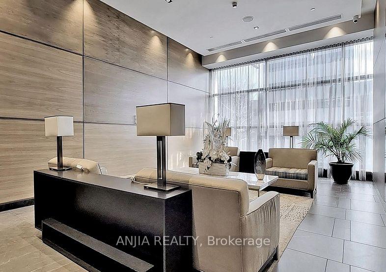 3 Bedrooms Condo at 2 Anndale,  Toronto For sale
