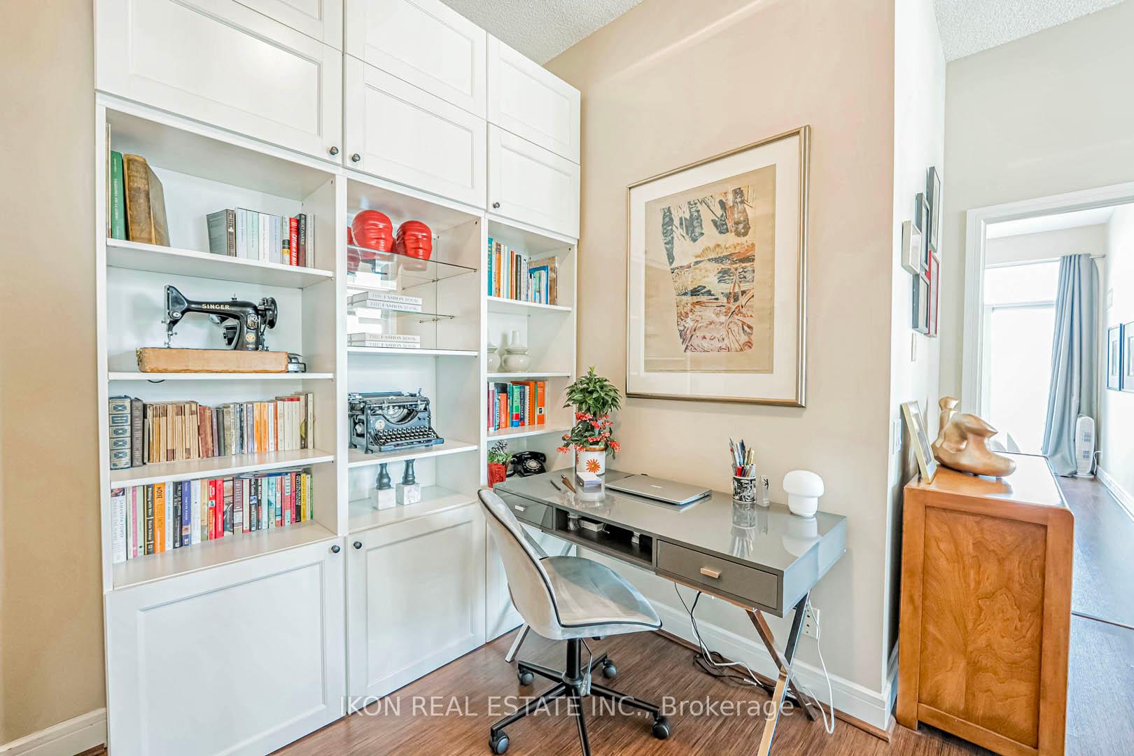3 Bedrooms Condo at 116 George, Toronto For sale