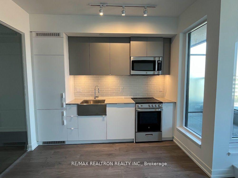 1 Bedroom Condo at 270 Dufferin, Toronto For sale