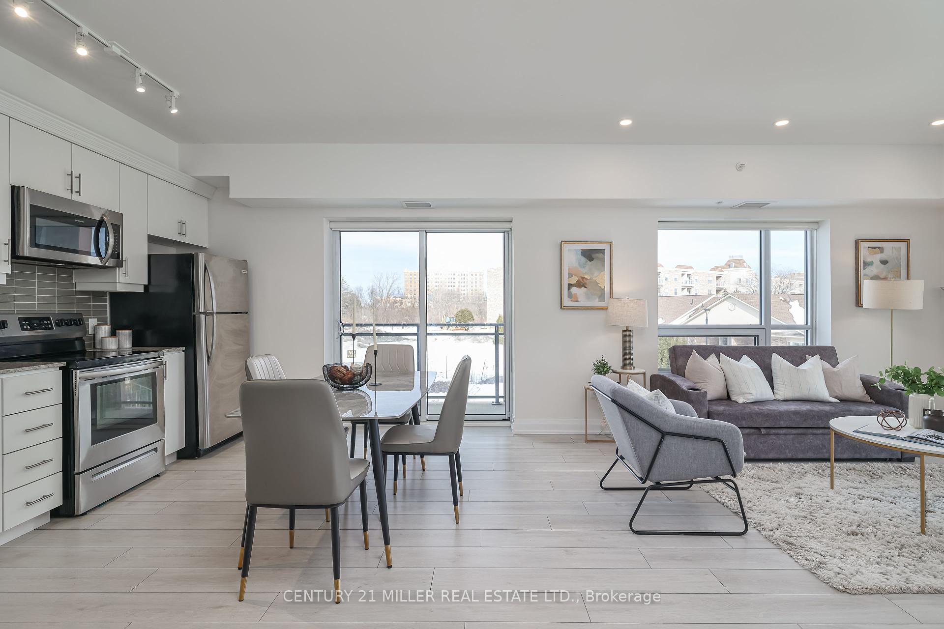 2 Bedrooms Condo at 4040 Upper Middle, Burlington For sale