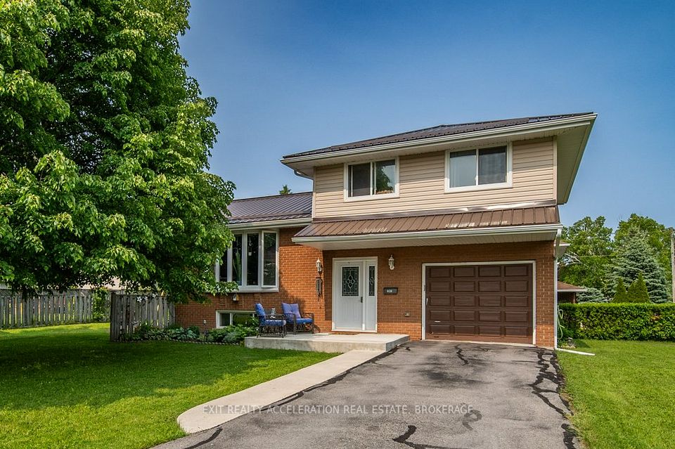 241 Smart Crescent, Greater Napanee, ON K7R 1G3