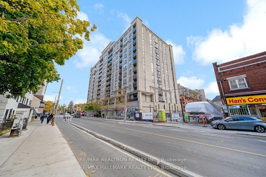 2 Bedrooms Condo at 225 Wellesley, Toronto For sale