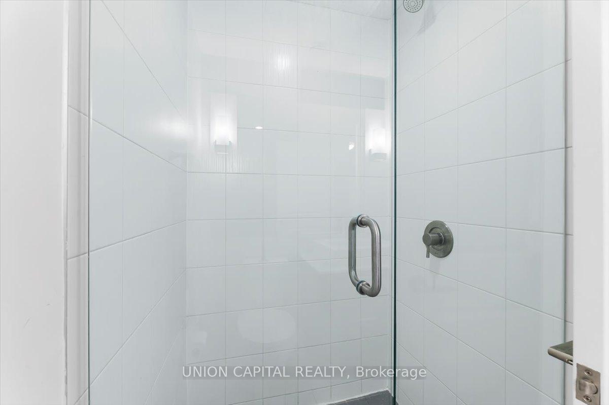 Condo at 8 Mercer, Toronto For sale