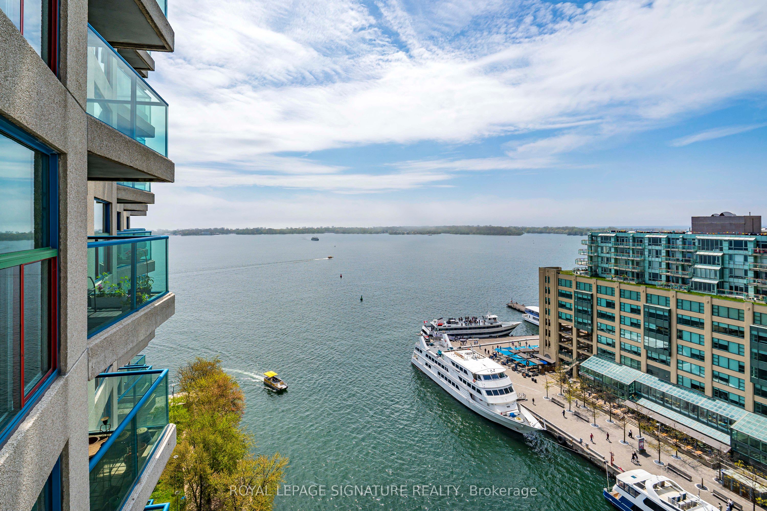 99 Harbour Square, #1812
