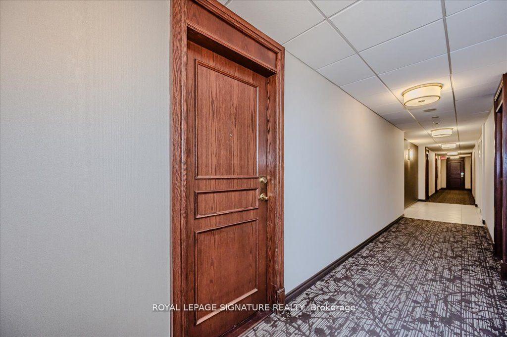 1 Bedroom Condo at 2545 Erin Centre, Mississauga For sale