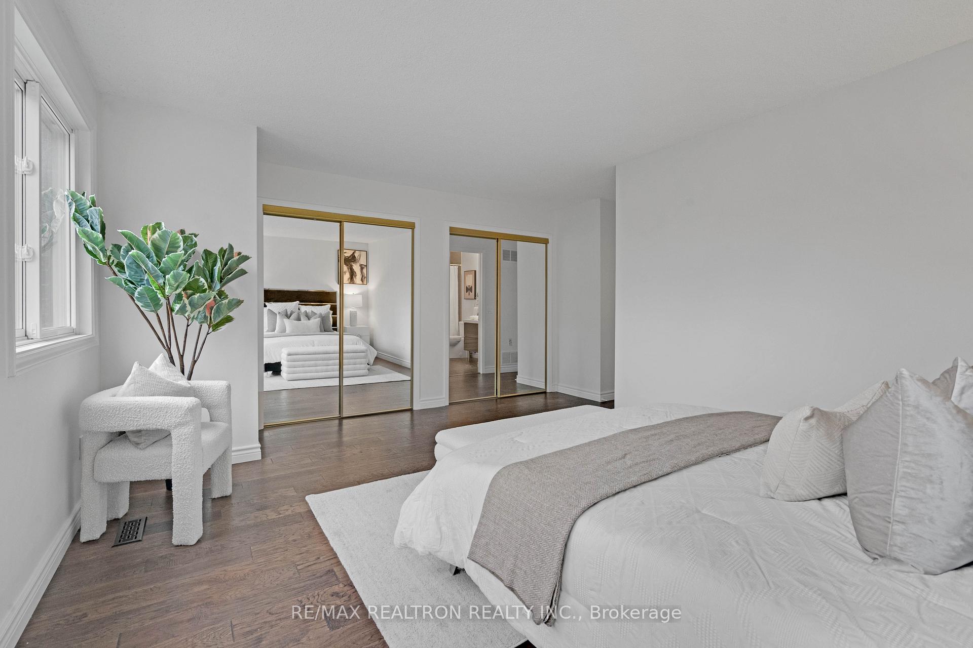 4 Bedrooms Condo at 296 Torresdale,  Toronto For sale