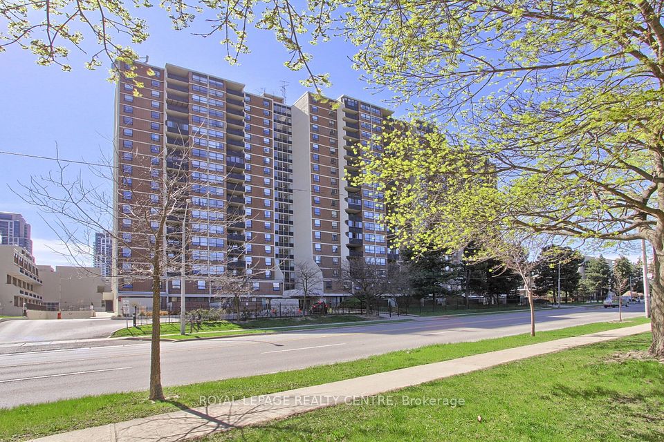362 The East Mall
