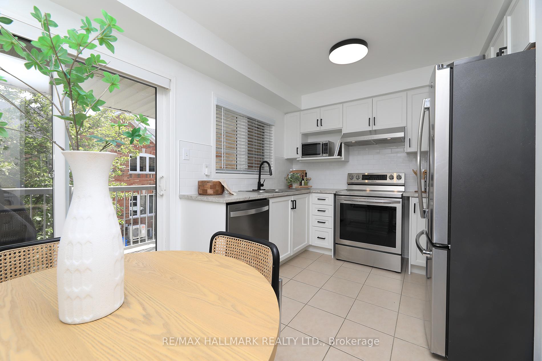4 Bedrooms Condo at 150 Brickworks, Toronto For sale
