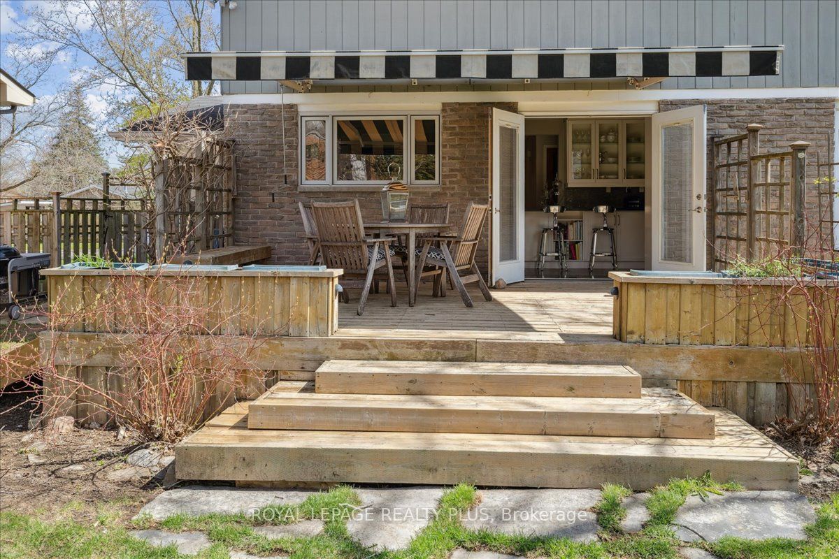 3413 Autumnleaf Crescent