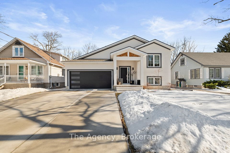 324 Thornwood