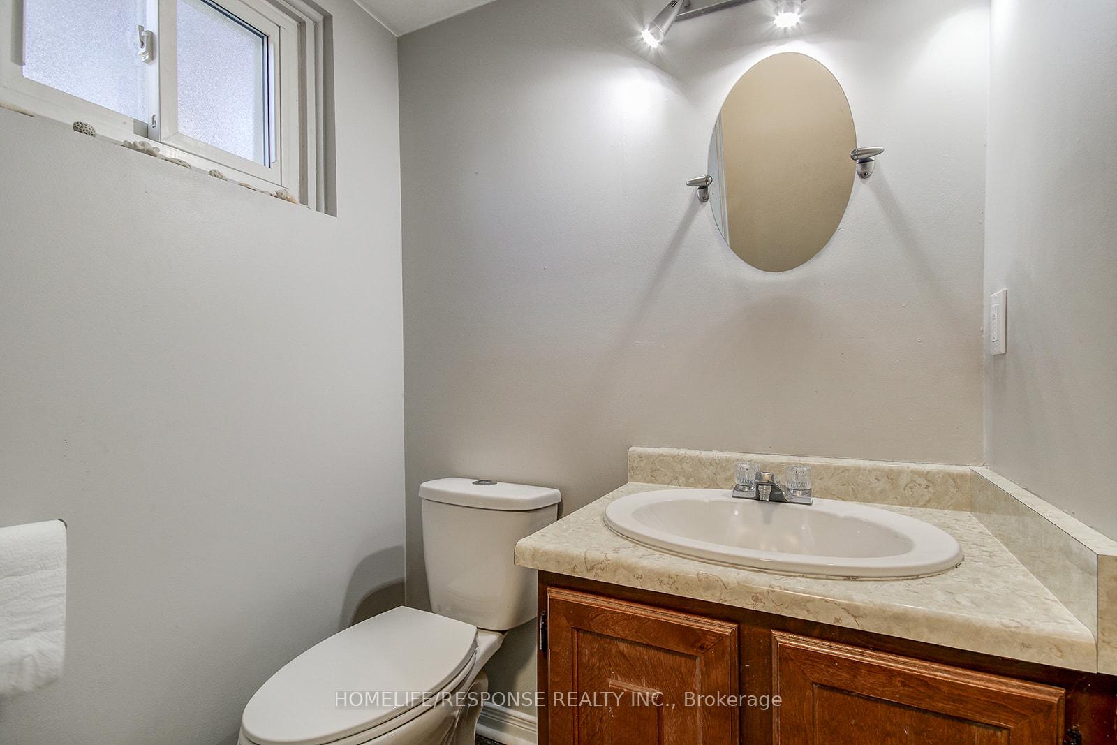 3 Bedrooms Condo at 2120 RATHBURN, Mississauga For sale