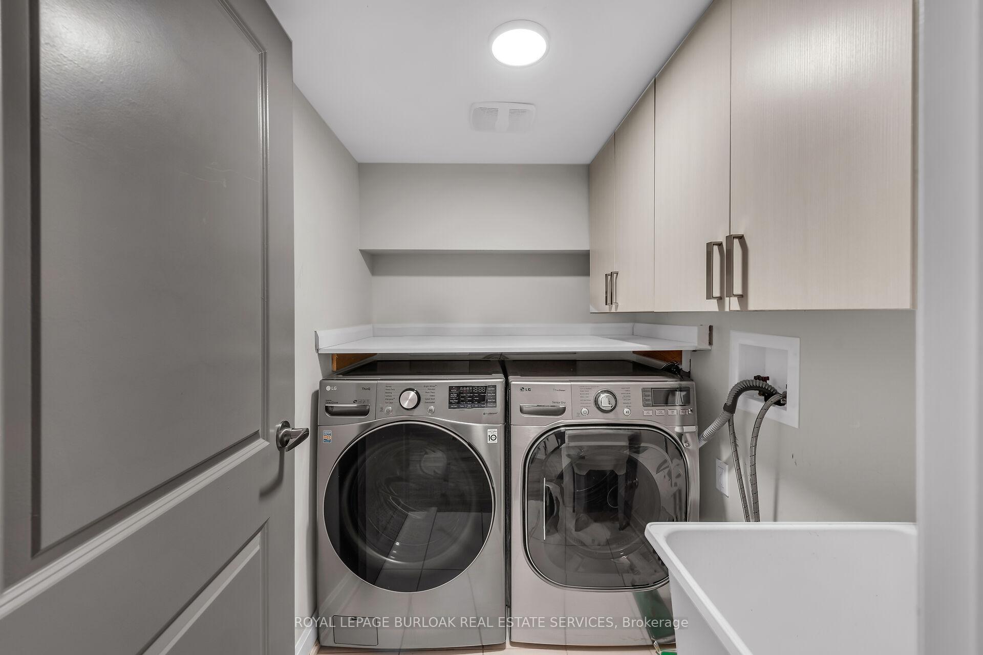 3 Bedrooms Condo at 509 Elizabeth,  Burlington For sale