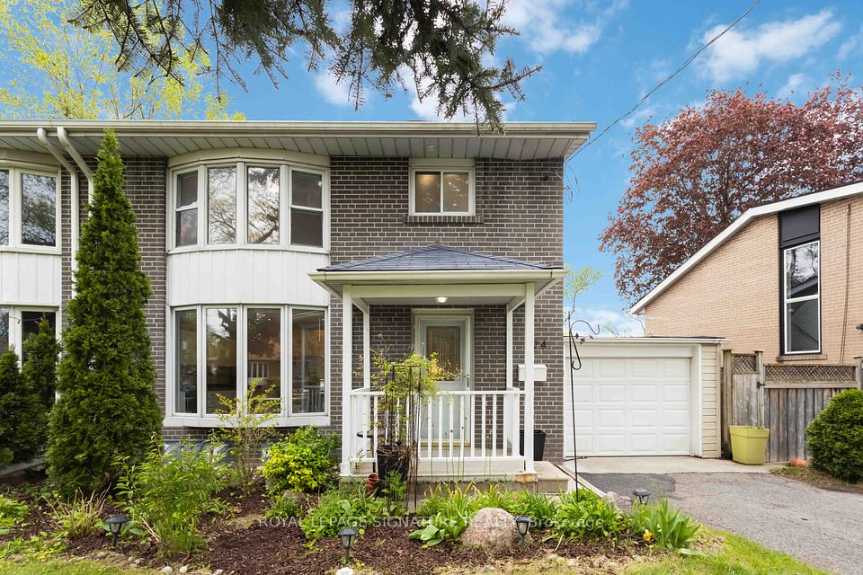 124 Marbury Crescent